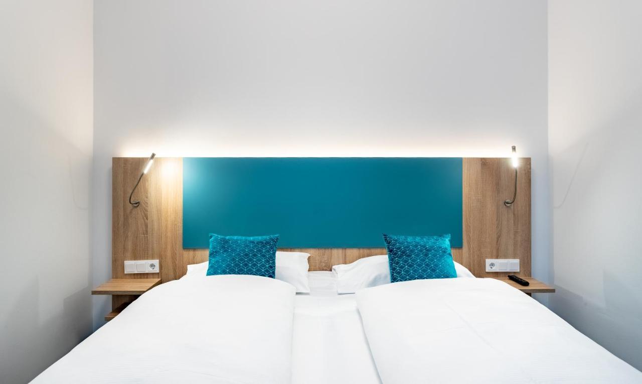 Dauntown Rooms - Self Check-In Wina Bagian luar foto