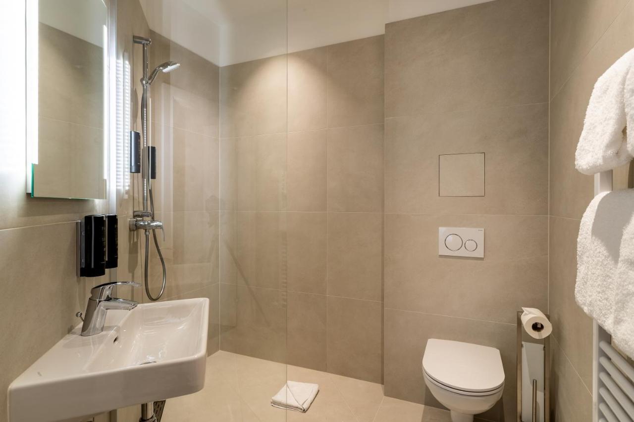 Dauntown Rooms - Self Check-In Wina Bagian luar foto
