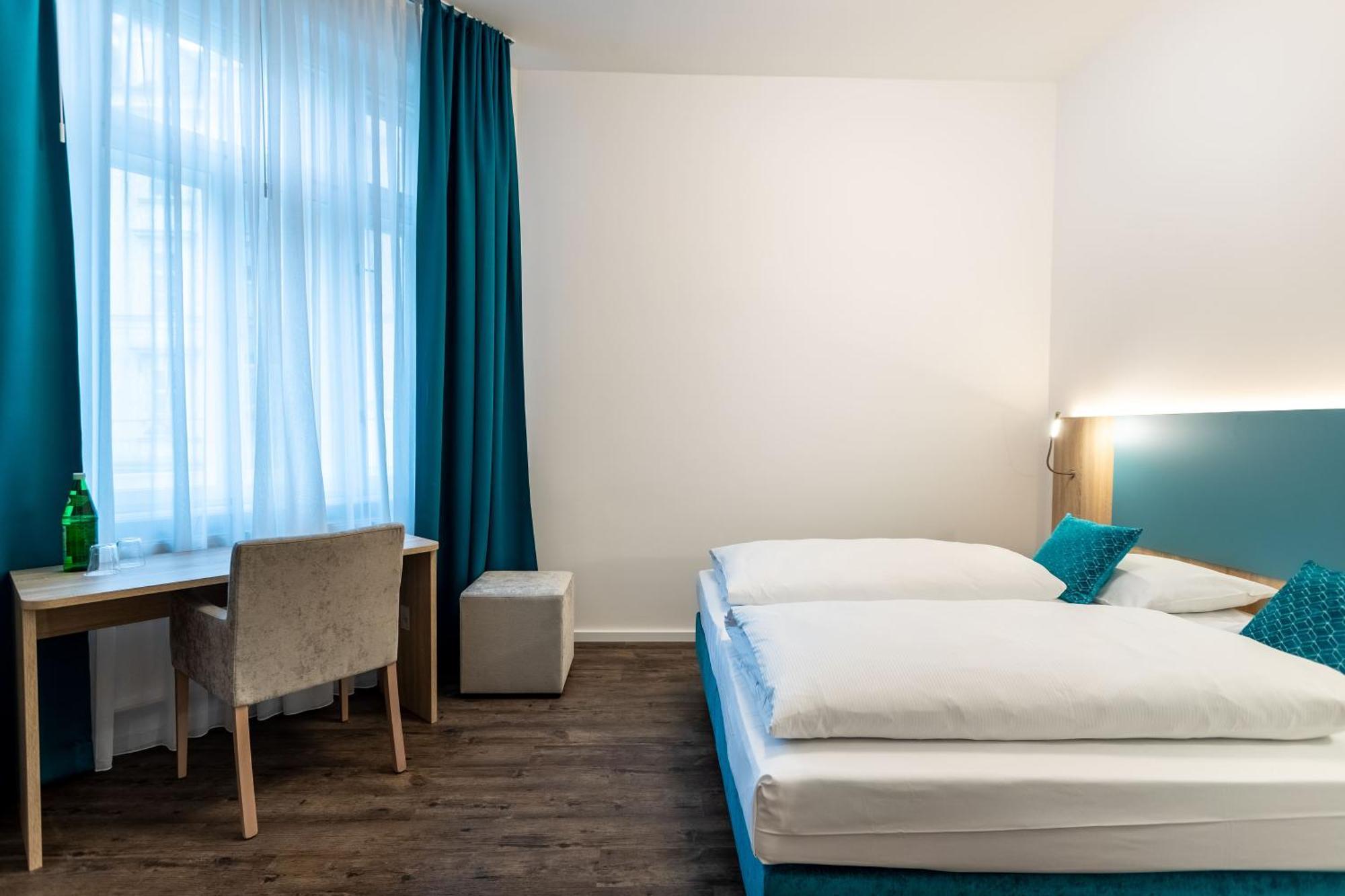 Dauntown Rooms - Self Check-In Wina Bagian luar foto